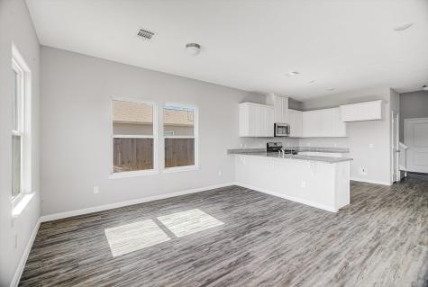 1093 Road 5102 Cleveland TX 77327