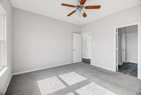1093 Road 5102 Cleveland TX 77327