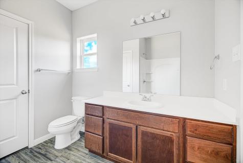 1093 Road 5102 Cleveland TX 77327