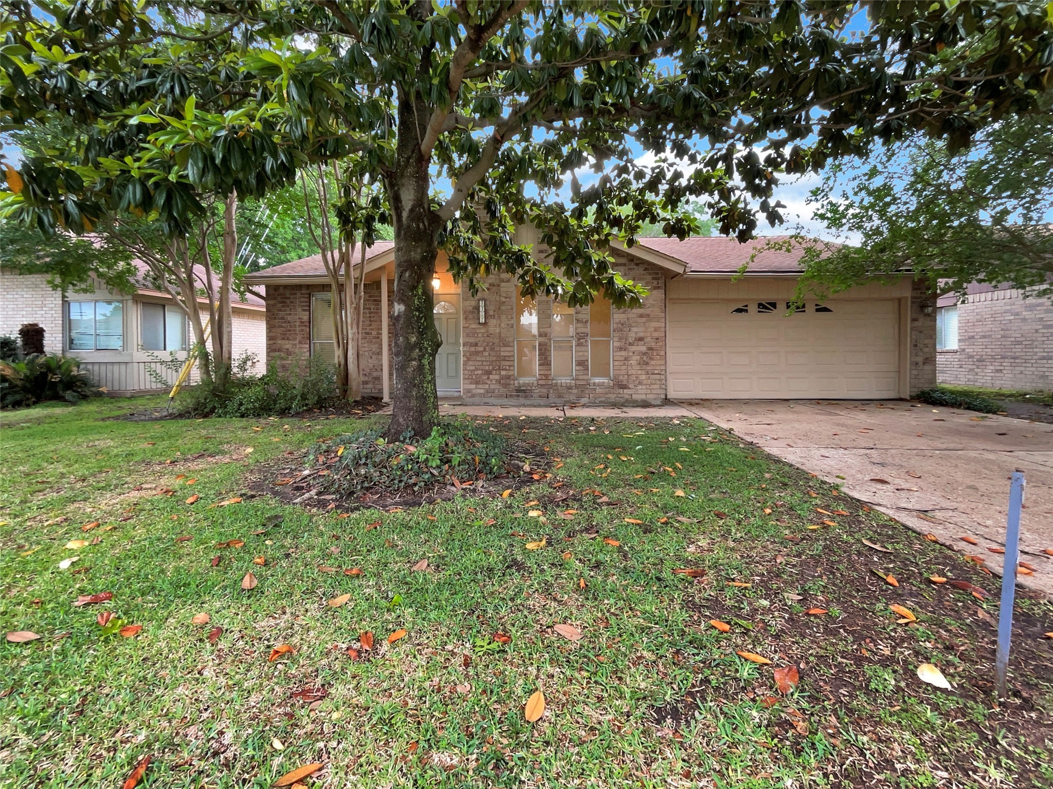 7702 Western Oak Lane Houston TX 77040