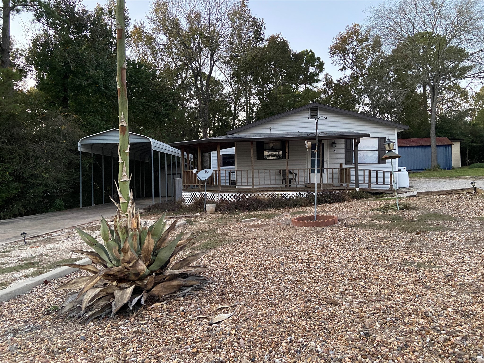 152 Woodpecker Livingston TX 77351