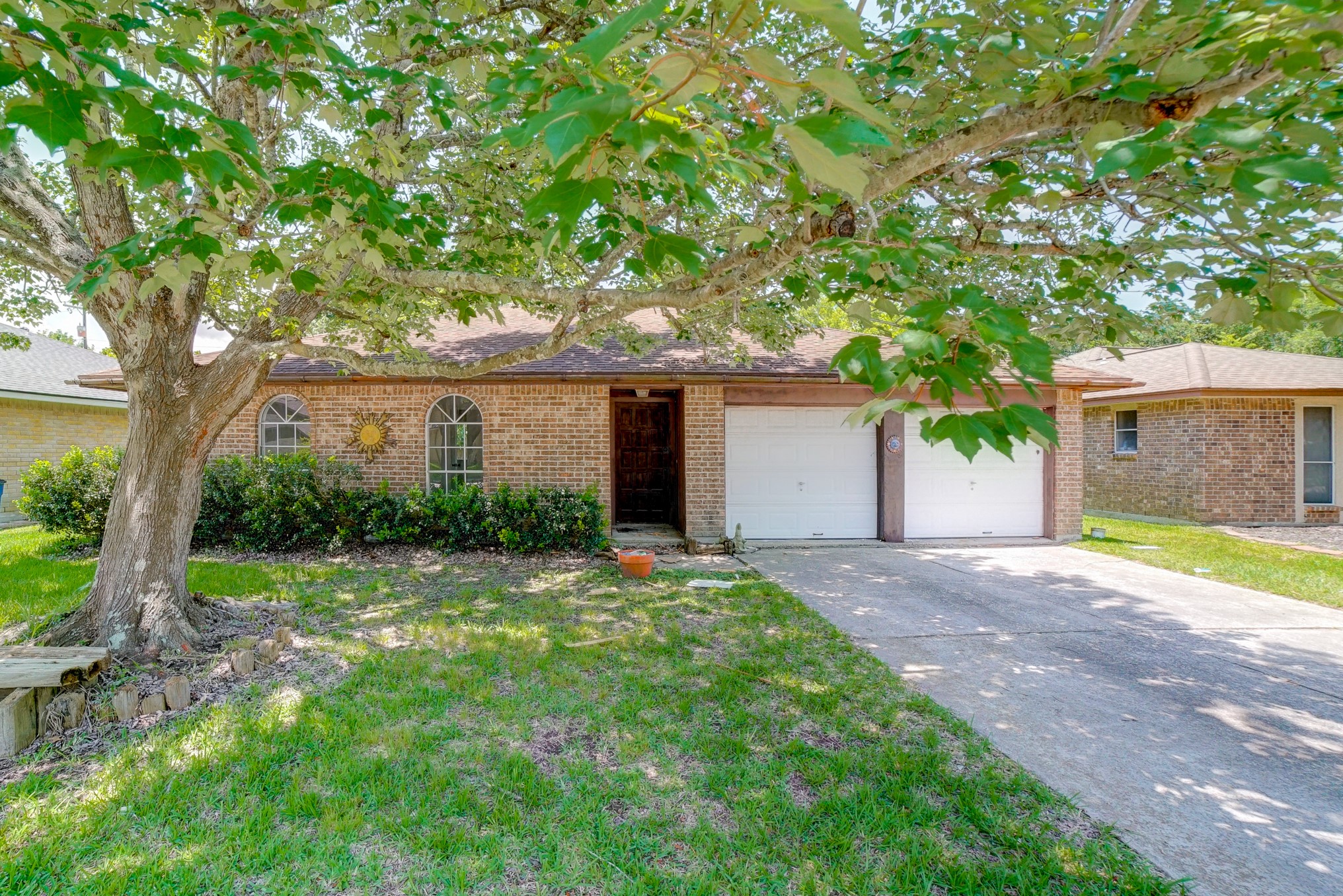 123 Wood Hollow Drive League City TX 77573