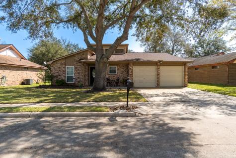 1817 Leissner Street Bay City TX 77414
