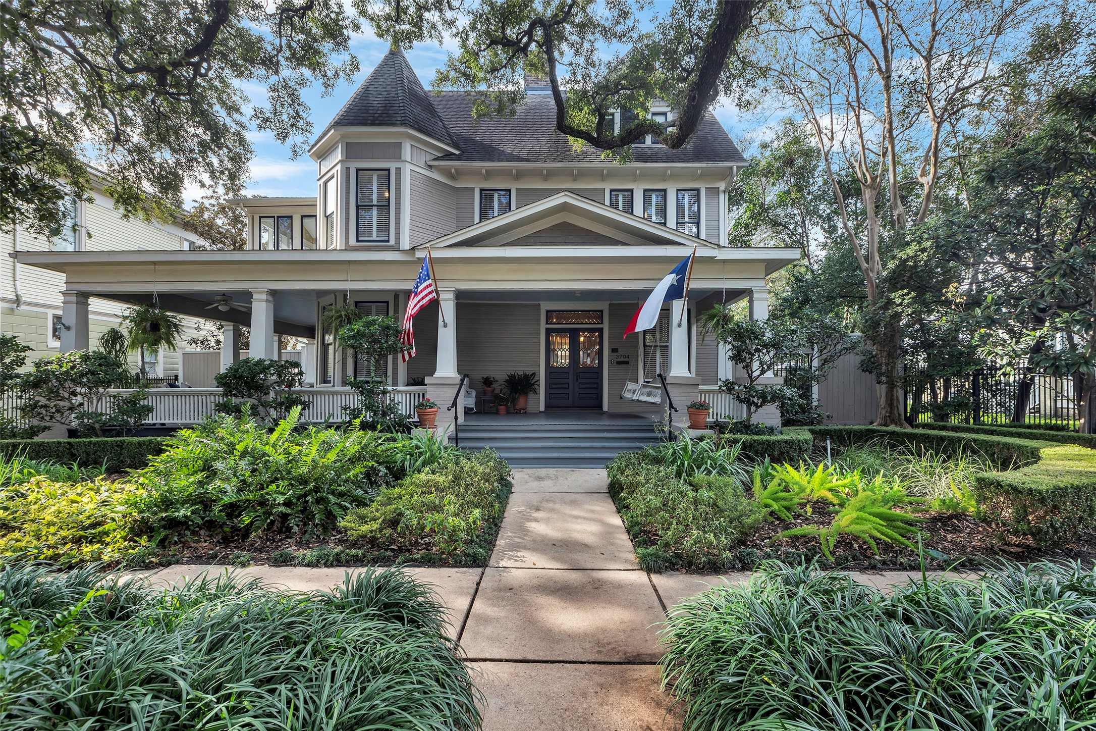 3704 Garrott Street Houston TX 77006