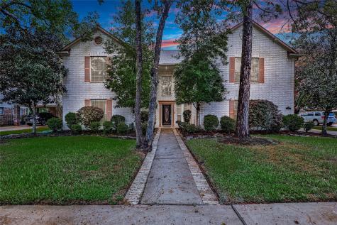 609 Woodview Drive Friendswood TX 77546