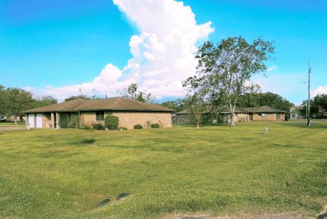 249 Camellia Drive Brazoria TX 77422
