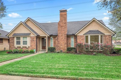 1713 Woodcrest Drive Deer Park TX 77536