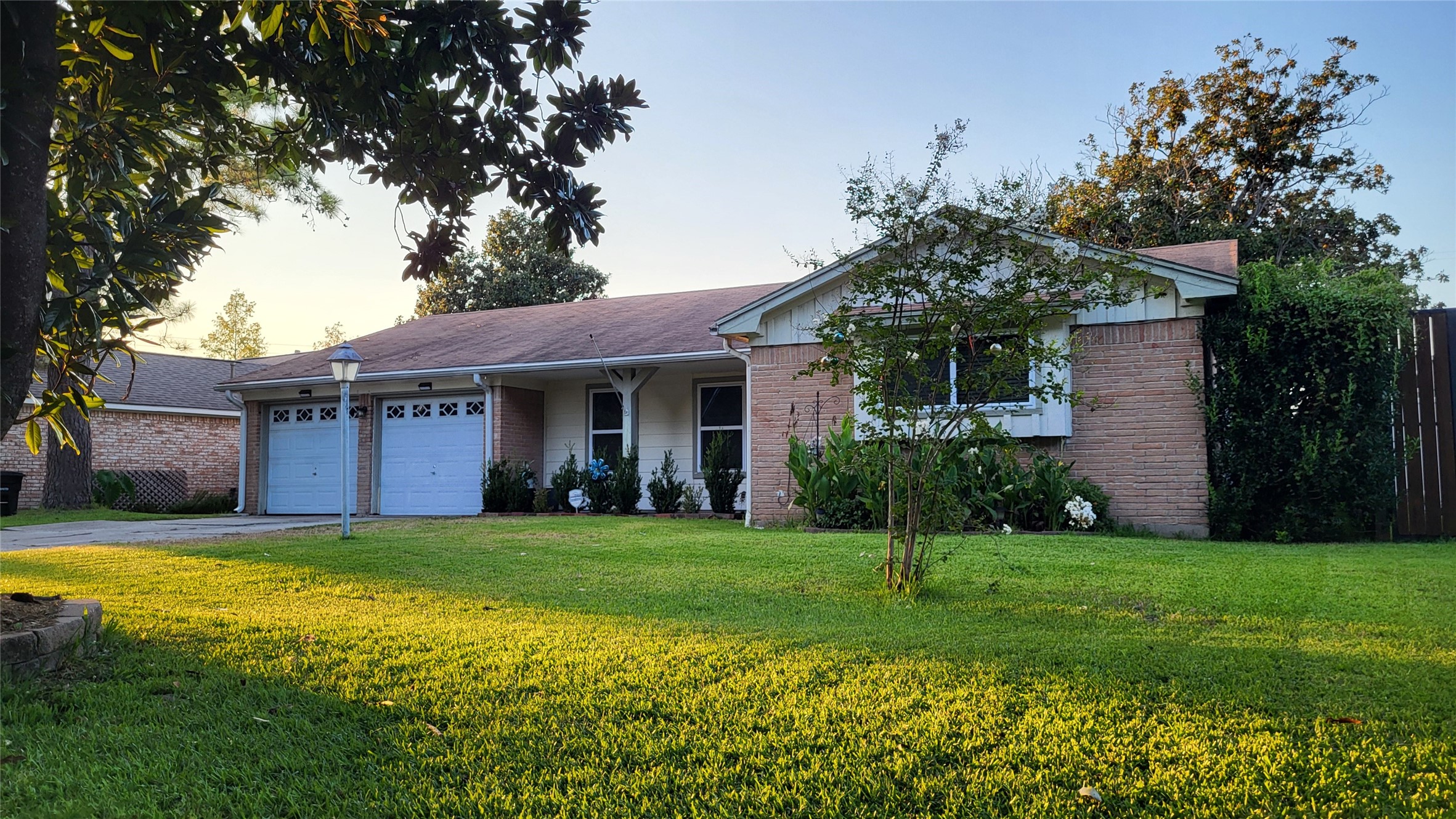 9646 Meadowland Drive Houston TX 77063