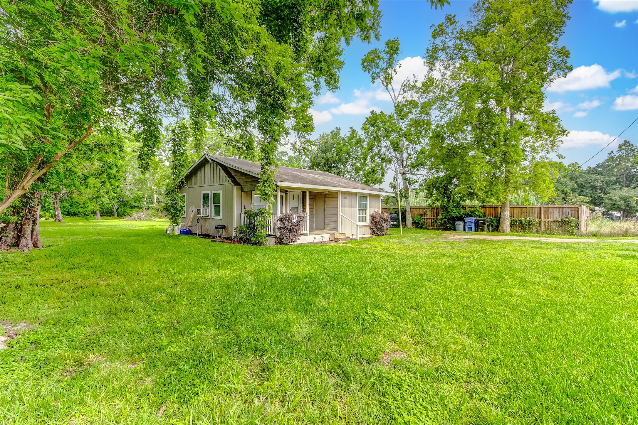 16102 Old Richmond Road Sugar Land TX 77498
