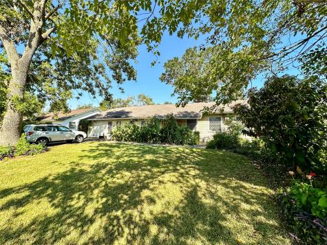 605 Live Oak Street Pasadena TX 77506