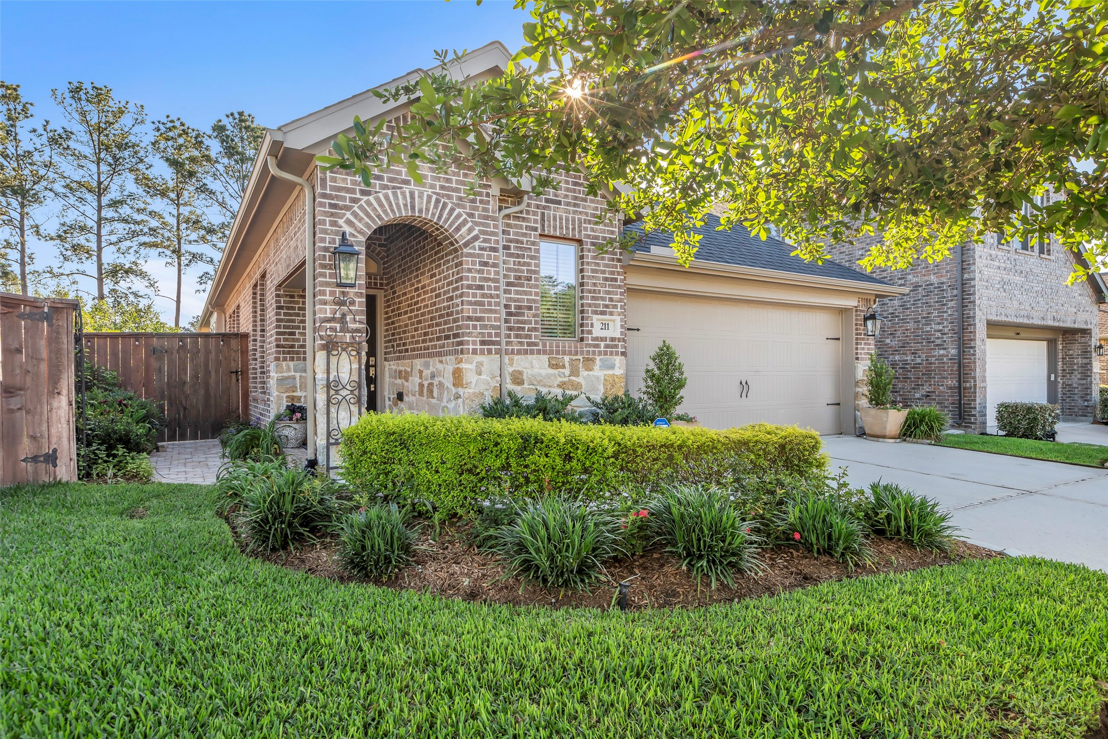 211 Crest Edge Street Montgomery TX 77316