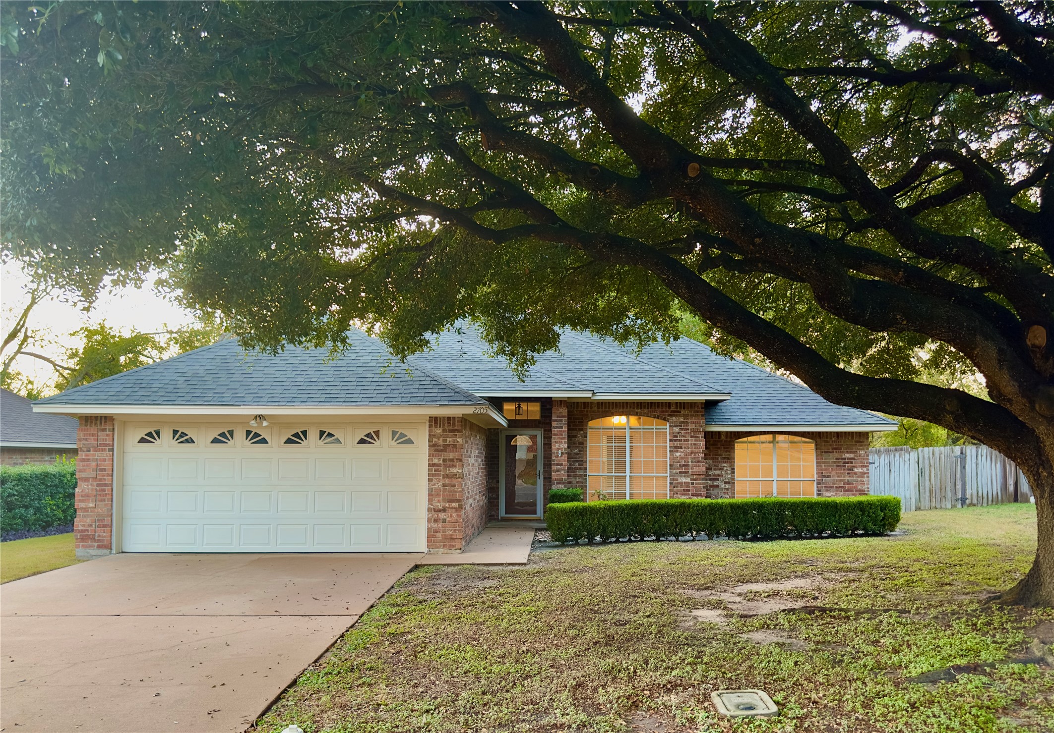 2705 Oakwood Drive Brenham TX 77833