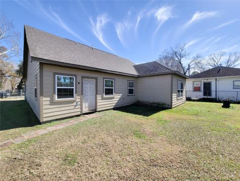 6303 Tuskegee Street Houston TX 77091