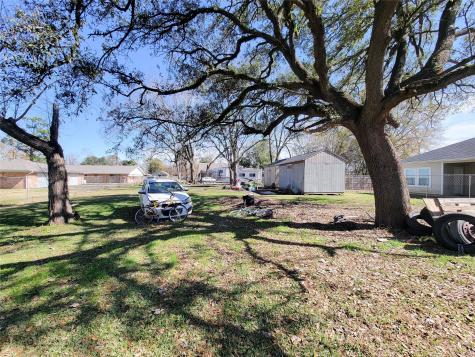 6303 Tuskegee Street Houston TX 77091