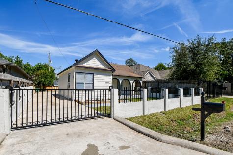 4423 Stassen Street Houston TX 77051