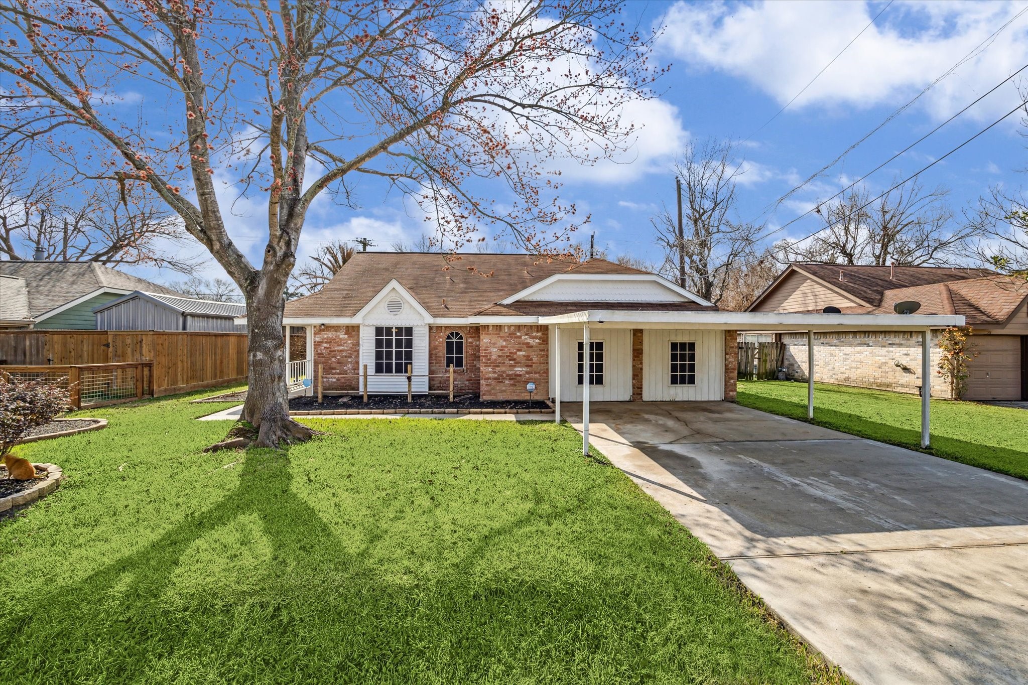 407 Highland Woods Drive Highlands TX 77562