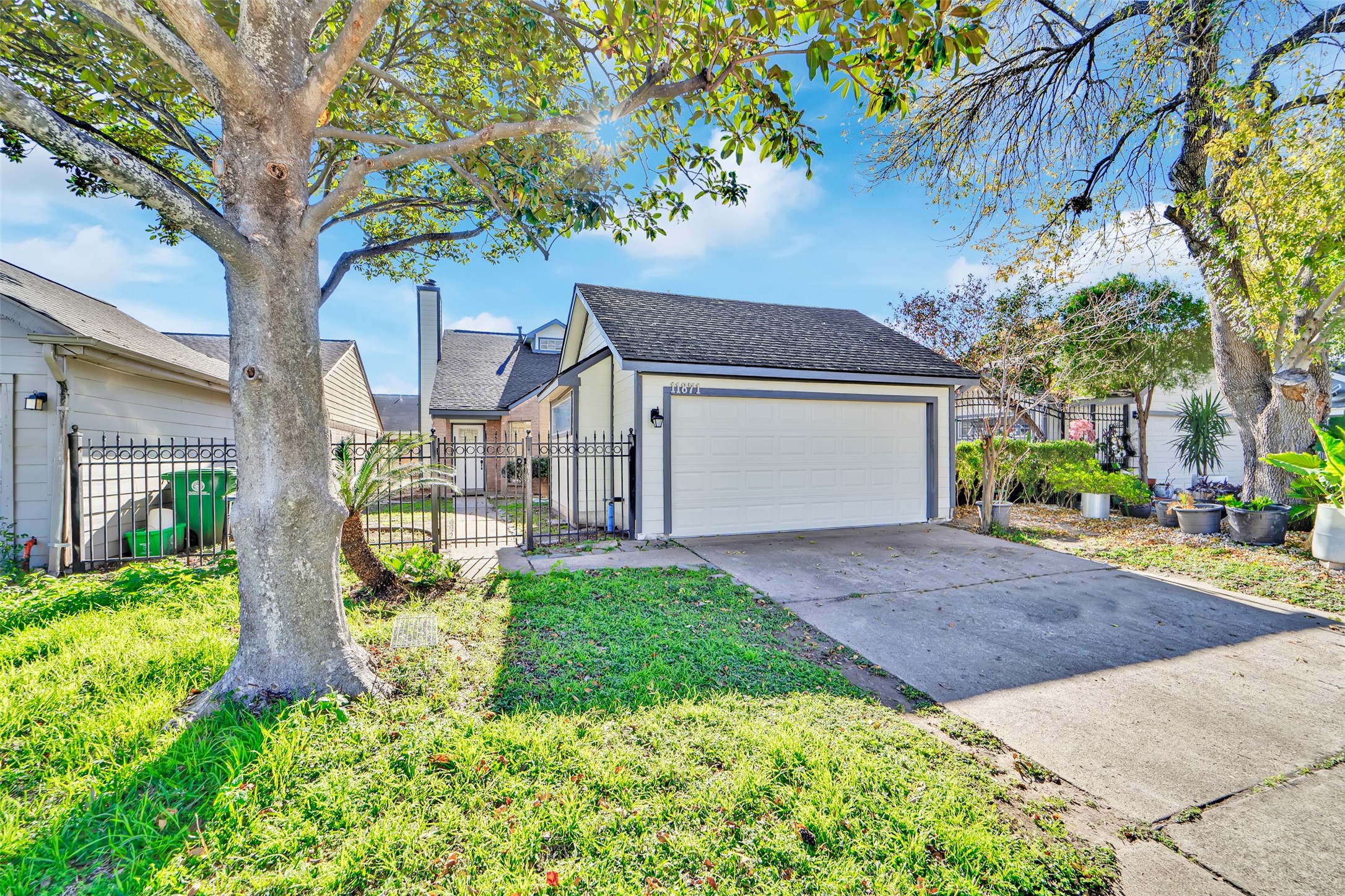 11871 Plumpoint Drive Houston TX 77099