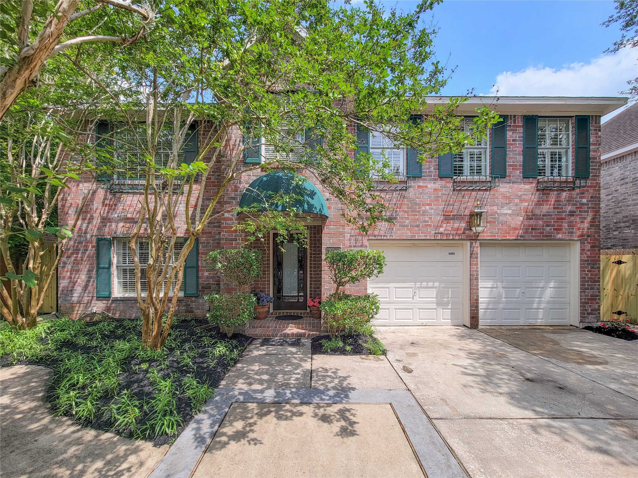 5405 Newcastle Street Bellaire TX 77401