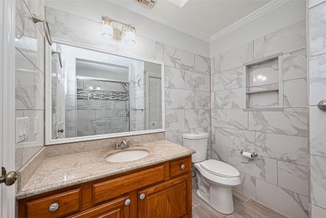 210 Sampan Drive Tiki Island TX 77554