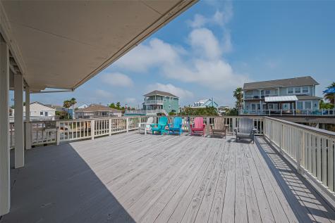 210 Sampan Drive Tiki Island TX 77554