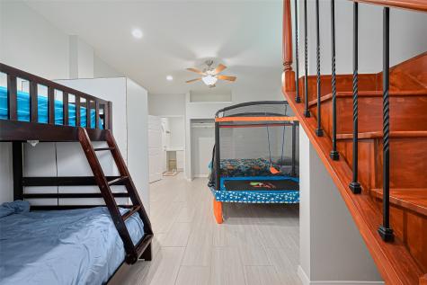 210 Sampan Drive Tiki Island TX 77554