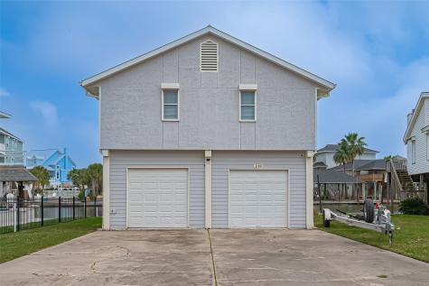 210 Sampan Drive Tiki Island TX 77554