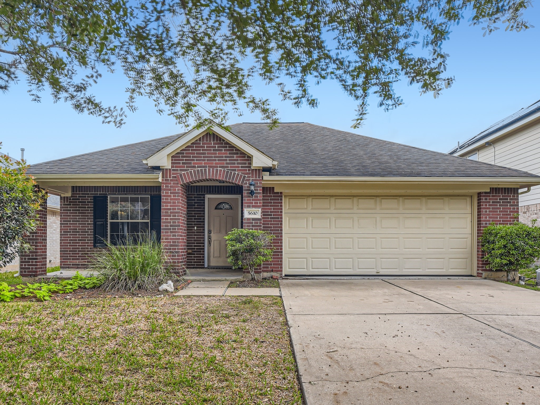 5610 Savannah Woods Lane Rosharon TX 77583