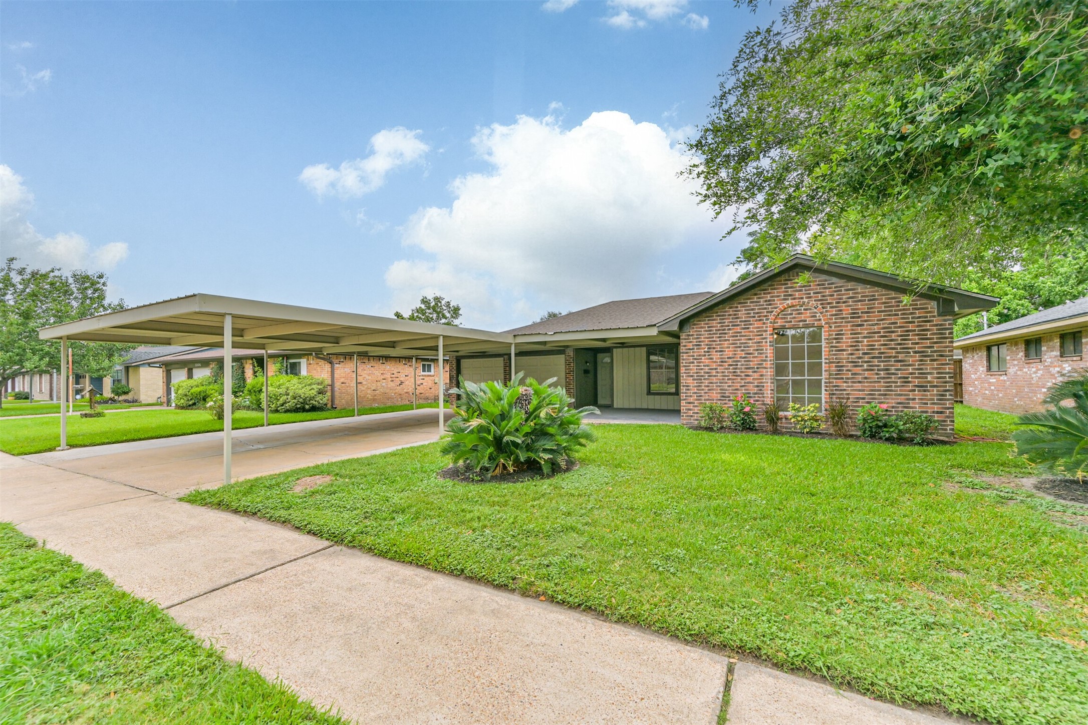 1210 E Rutgers Lane Deer Park TX 77536