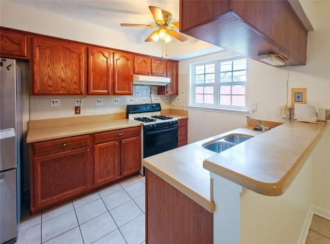3717 Newton Drive Pasadena TX 77503