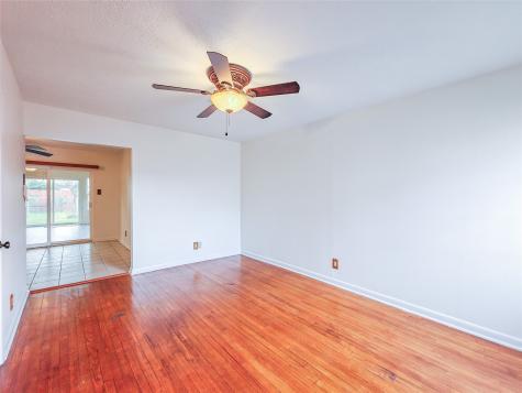 3717 Newton Drive Pasadena TX 77503