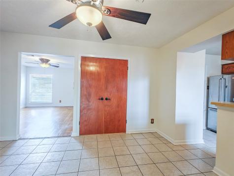 3717 Newton Drive Pasadena TX 77503