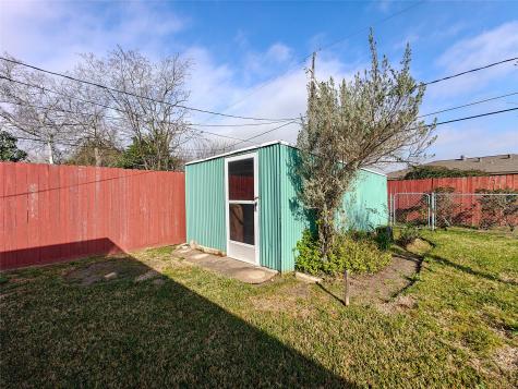 3717 Newton Drive Pasadena TX 77503