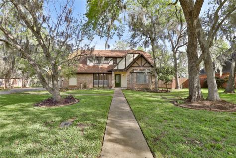 127 White Oak Drive Lake Jackson TX 77566