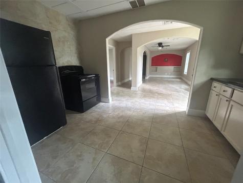 35216 W Pine Hill Street Pinehurst TX 77362