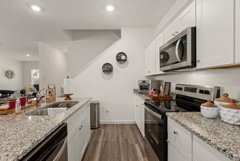 718 Amesbury Road Conroe TX 77316