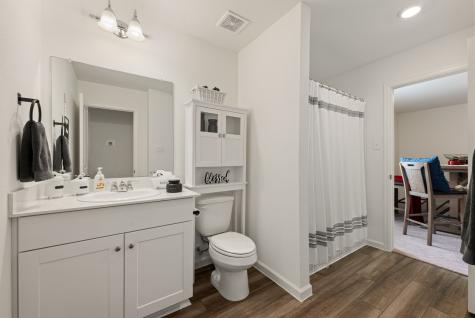 718 Amesbury Road Conroe TX 77316