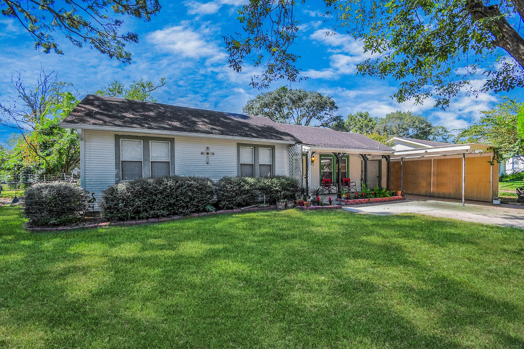 1103 Fowlkes Street Sealy TX 77474