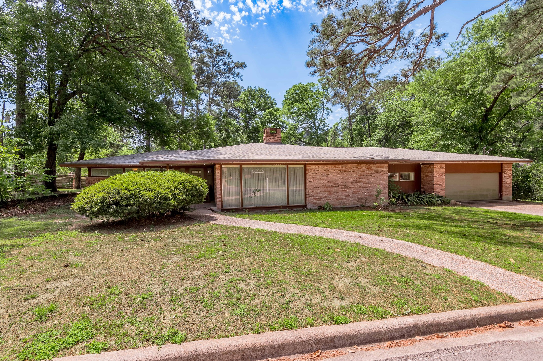 1805 16th Street Huntsville TX 77340