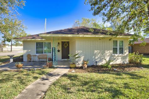 201 Mimosa Street Lake Jackson TX 77566