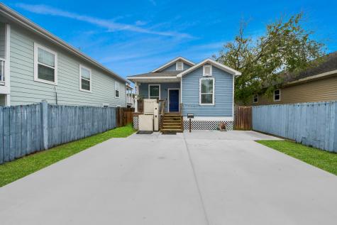 5319 Avenue R Galveston TX 77551