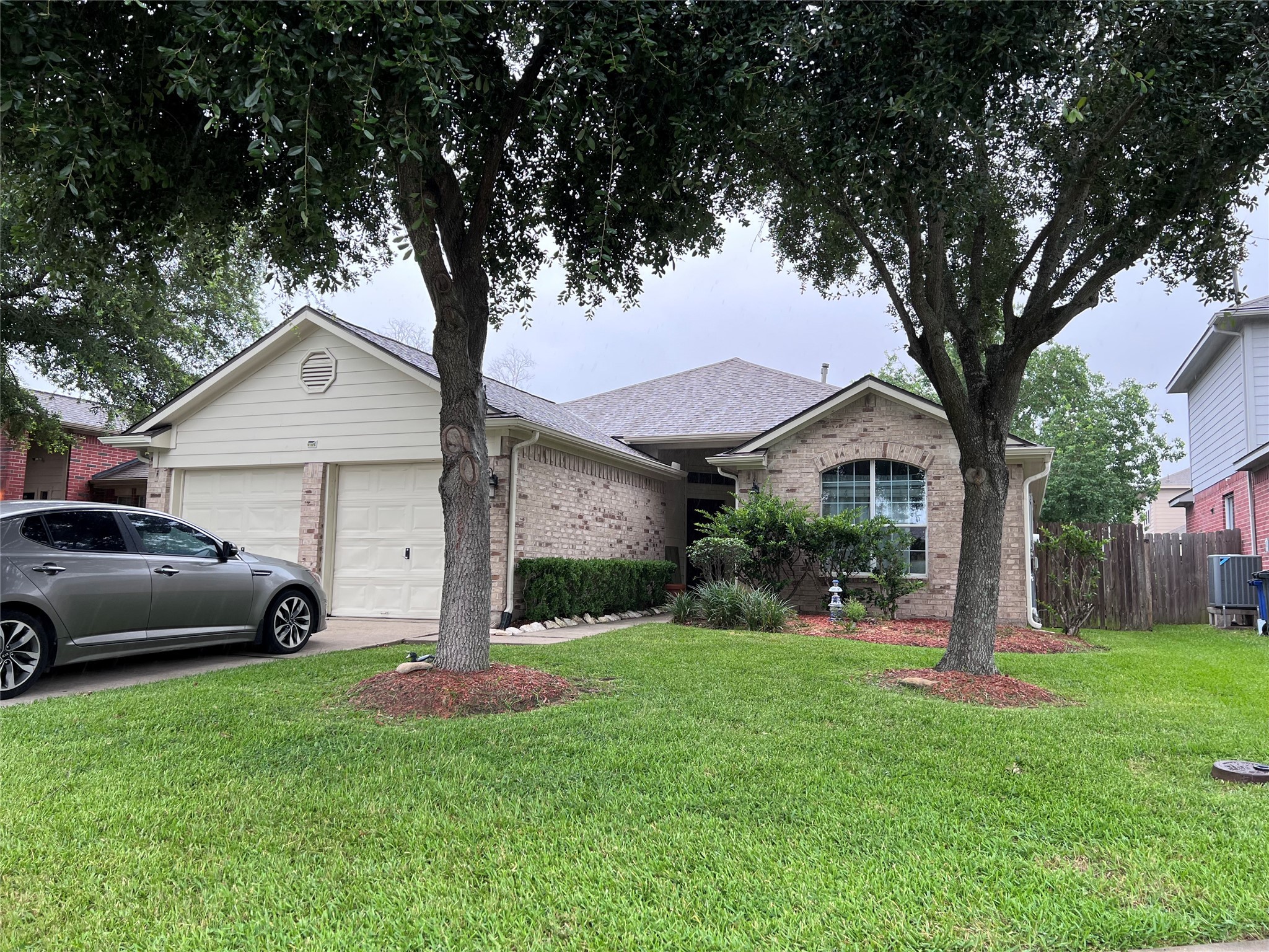 209 Flat Creek Lane Dickinson TX 77539