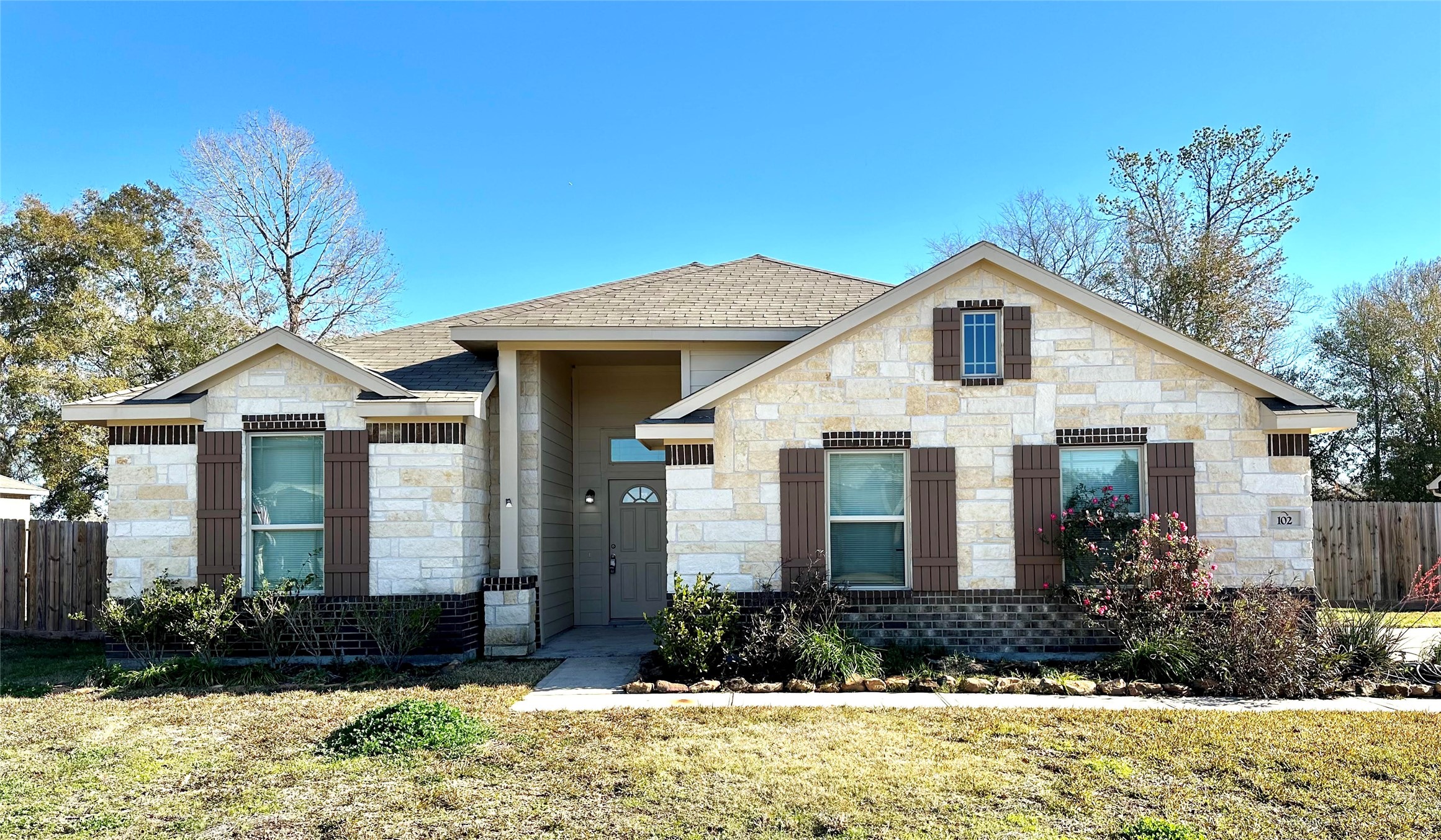 102 Tracie Drive Dayton TX 77535