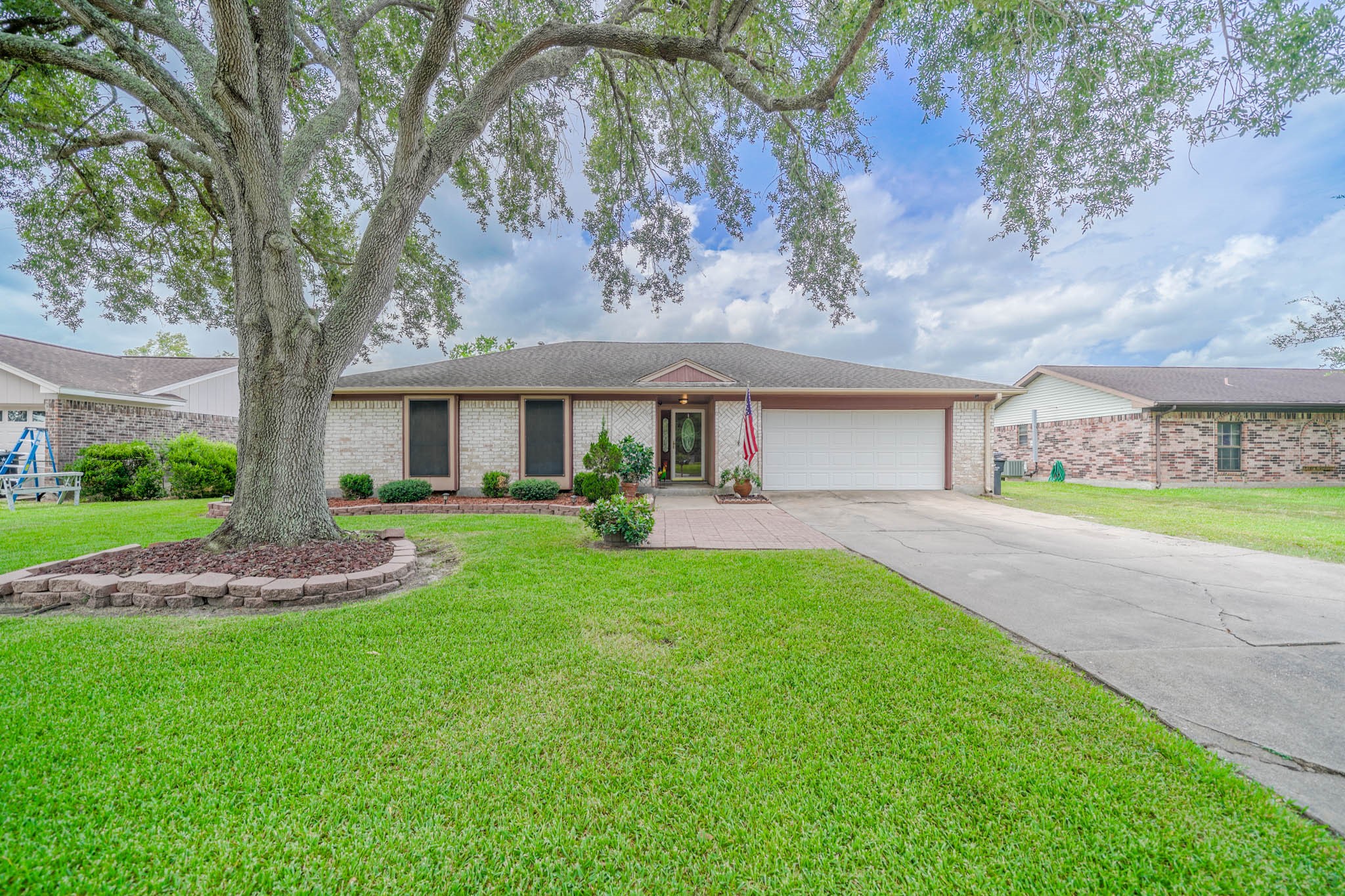 1828 Parkcrest Street Alvin TX 77511