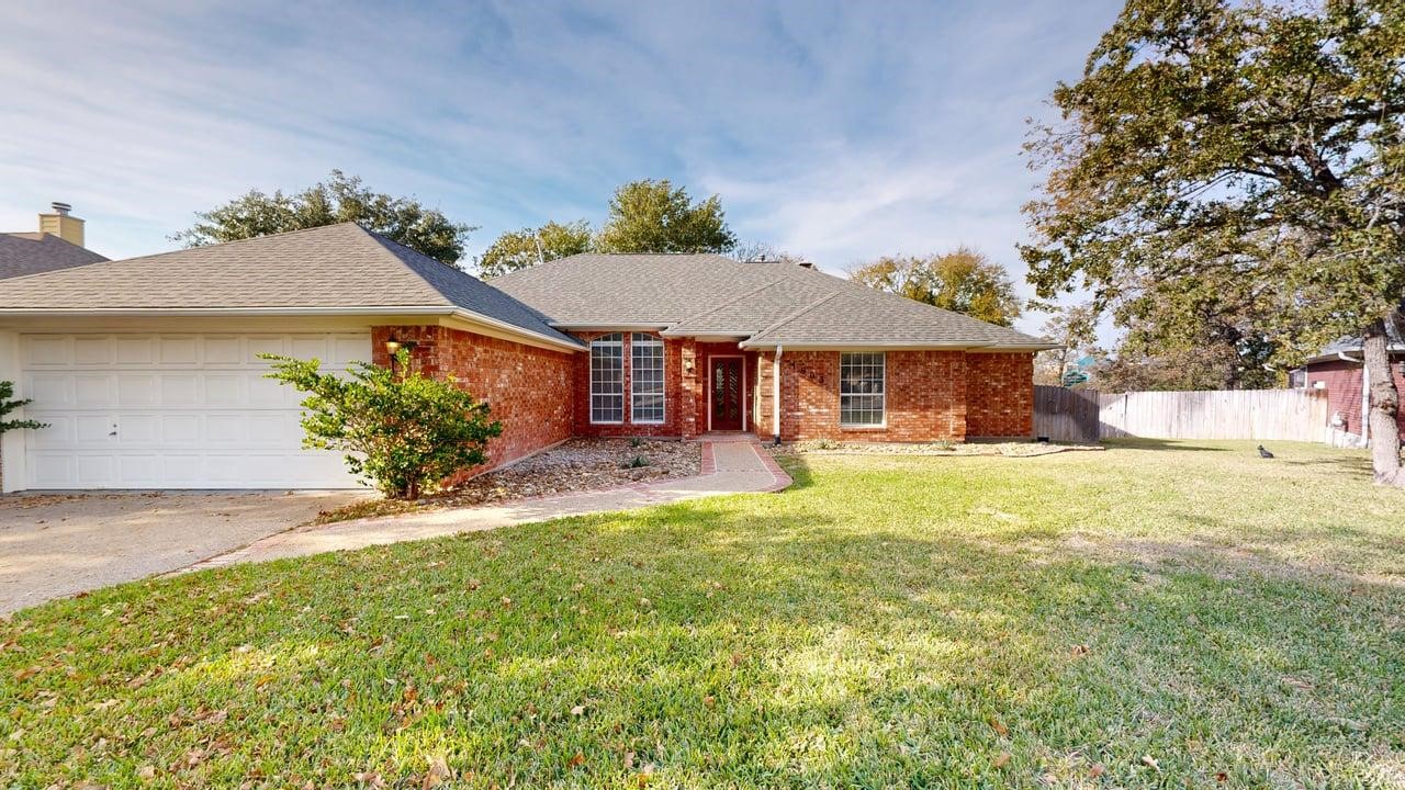 1803 Fernhaven Circle College Station TX 77840