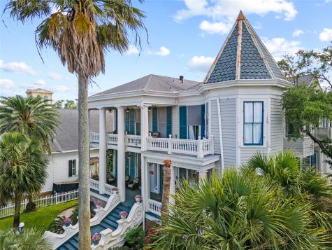 1103 33rd Street Galveston TX 77550