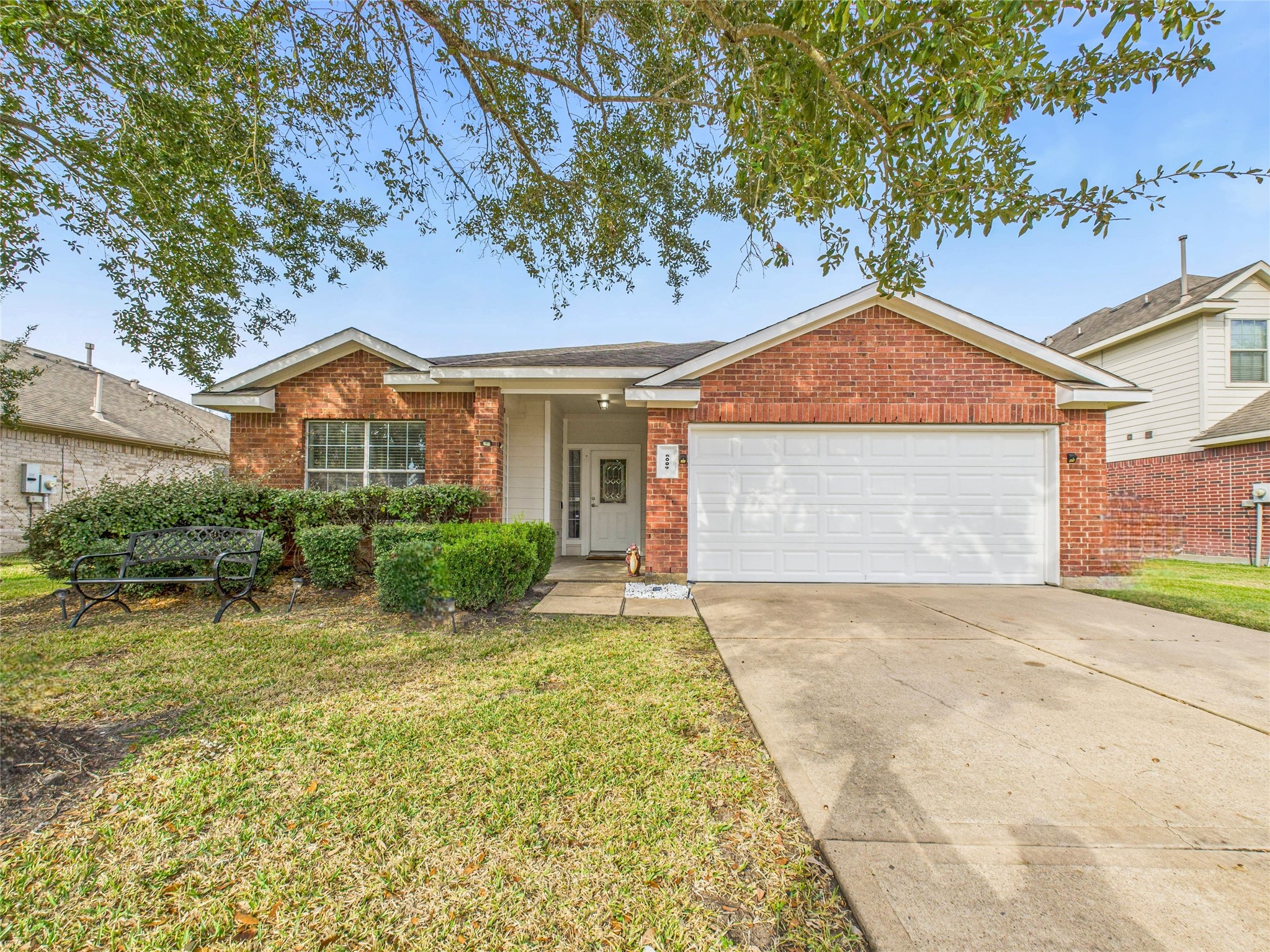 6009 Village Grove Drive Pearland TX 77581