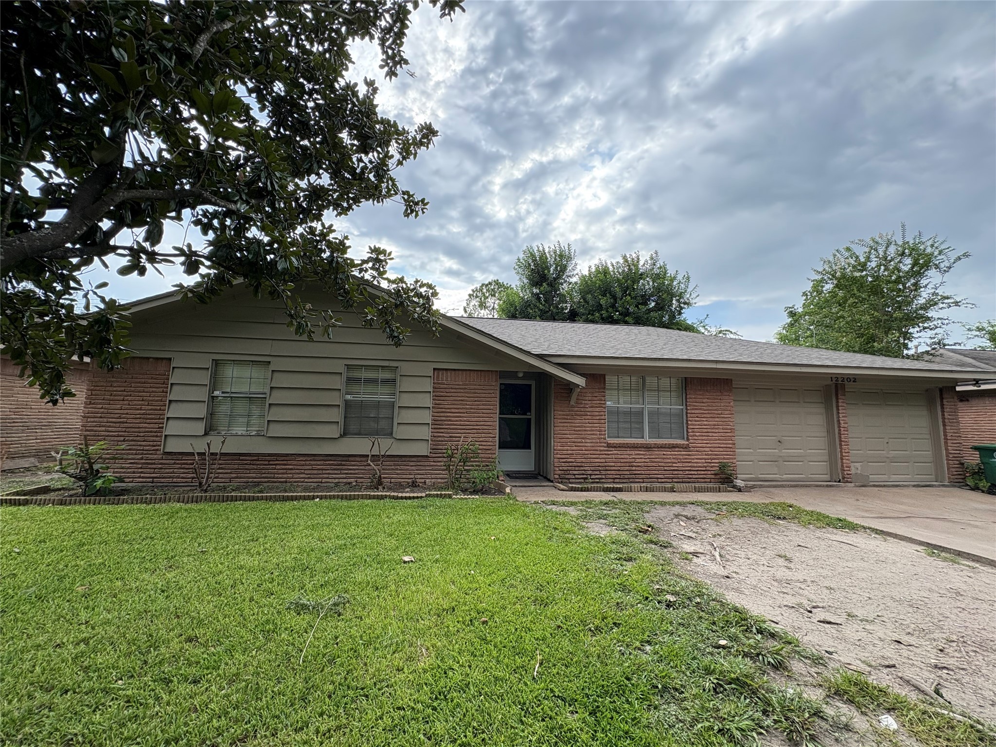 12202 Hillcroft Street Houston TX 77035
