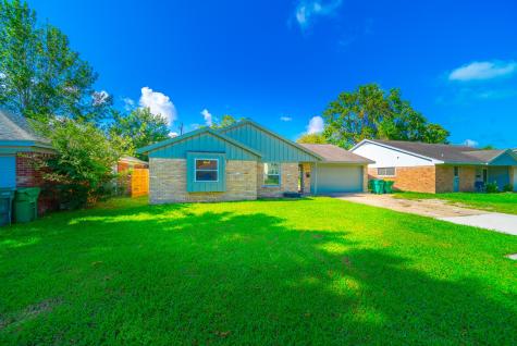 1813 Dolphin Drive Seabrook TX 77586