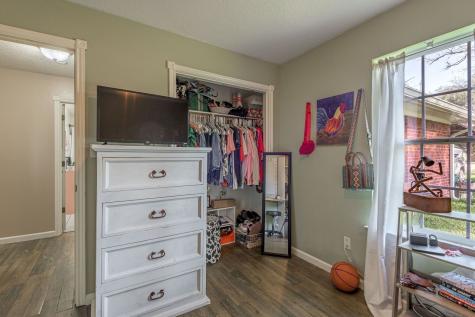 2203 Shannon Drive Huntsville TX 77320