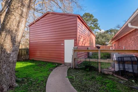 2203 Shannon Drive Huntsville TX 77320